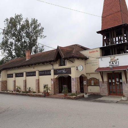 VeresegyházTavi Panzio Es Etterem住宿加早餐旅馆 外观 照片